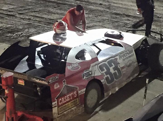 Two nights, two sixth-place finishes at Silver Dollar Nationals